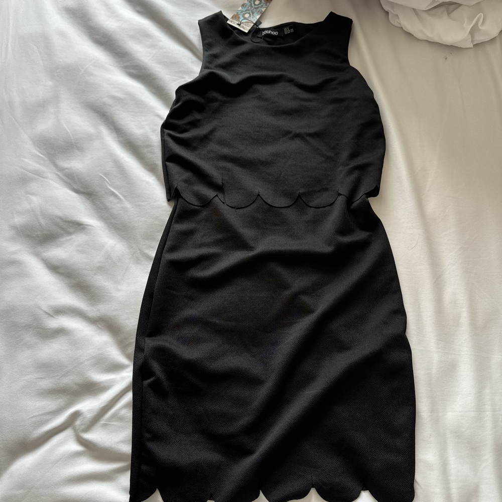 BooHoo black scallop dress. petite